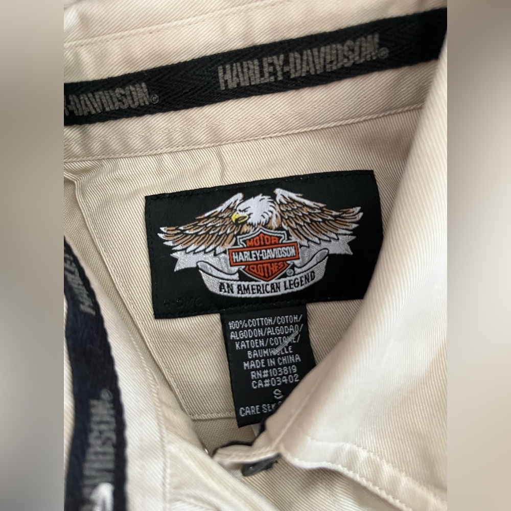 Women’s Harley-Davidson Racing Performance Sleeveless collared Top button front - Picture 9 of 9